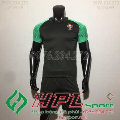 áo đội tuyển Bồ đào nha training màu đen 2020