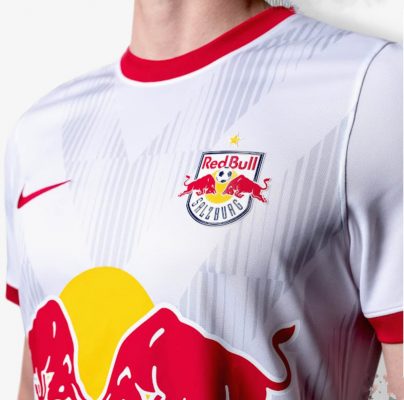Hình ảnh Nike trở trở thành nhà tài trợ trang phục thi đấu cho Salzburg